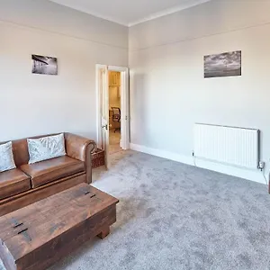 Host & - Cattersty Hideaway Apartment Saltburn-by-the-Sea